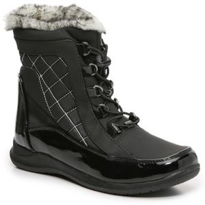 DSW sporto harper snow boot soft faux fur round toe inside zipper closur…